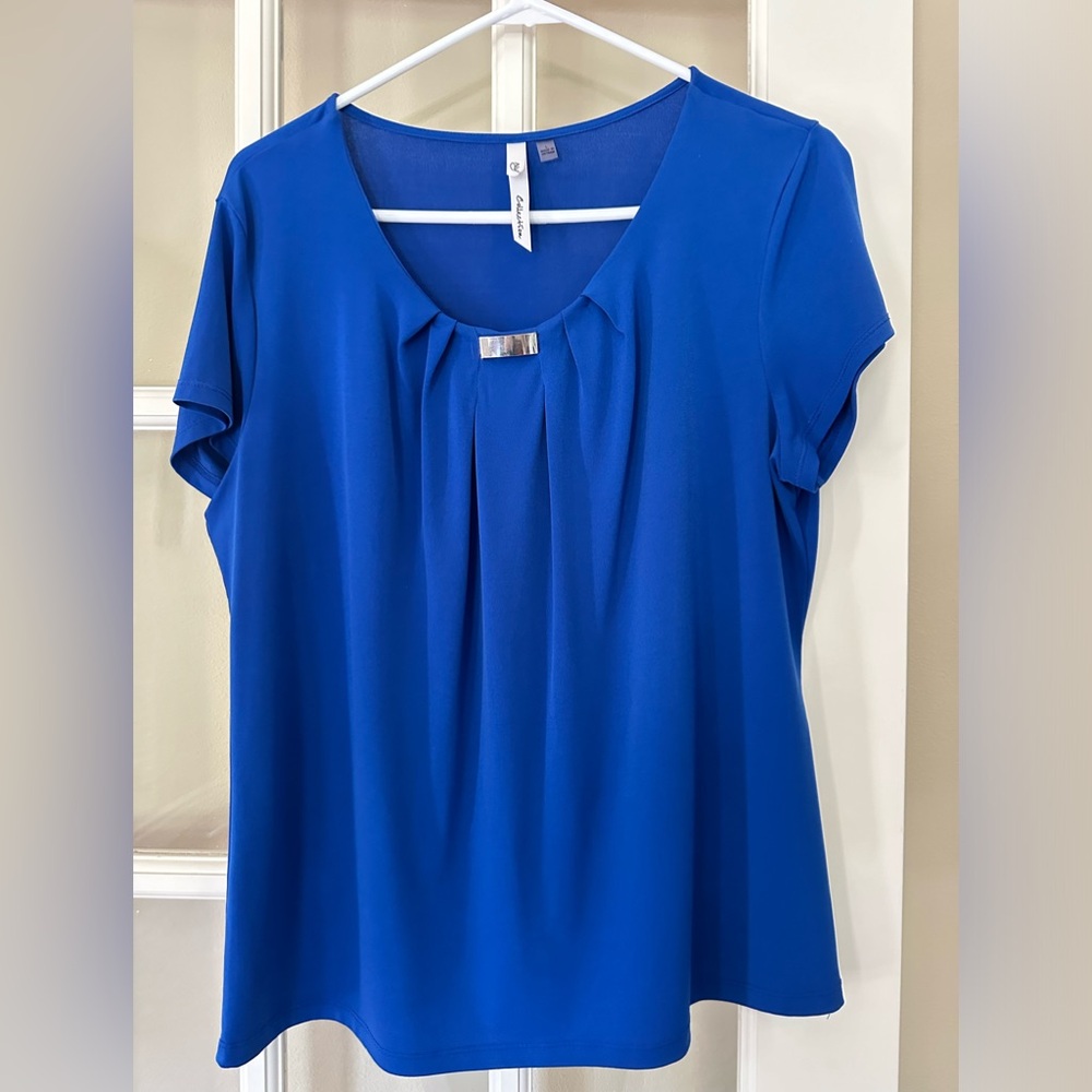 Short sleeve blouse